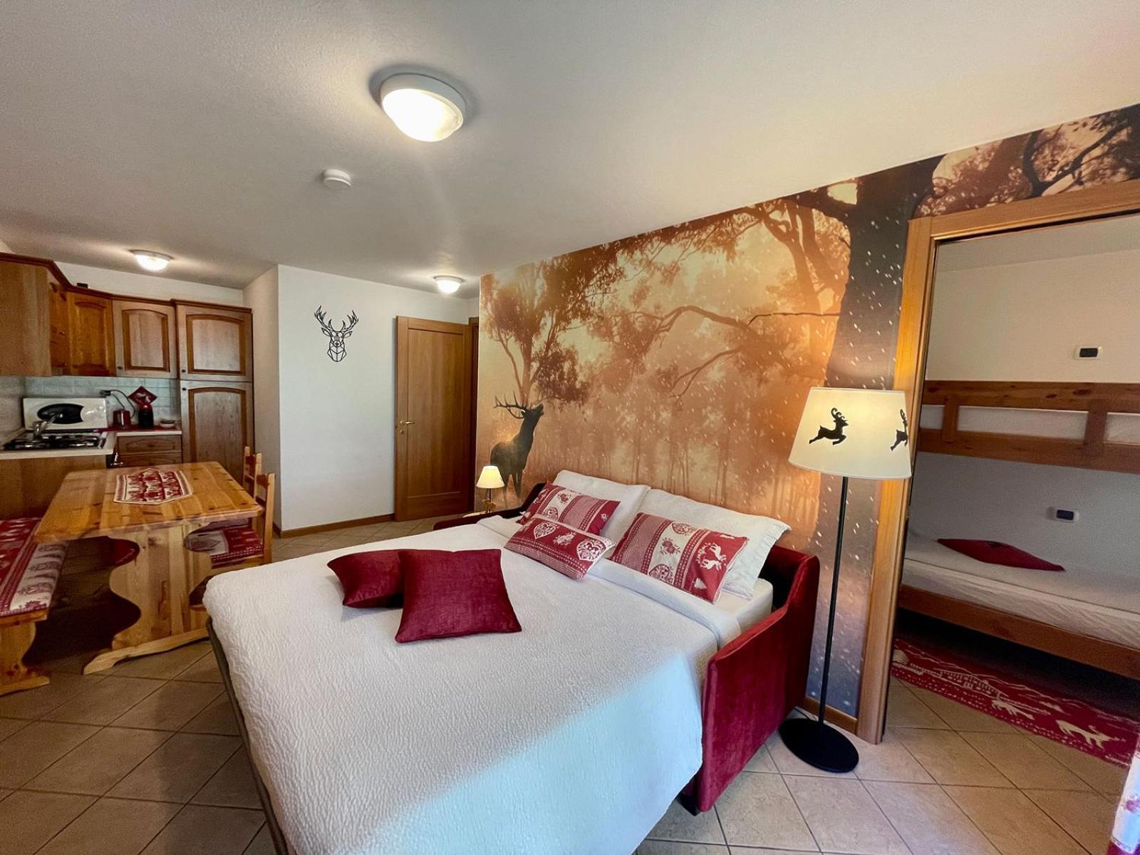 Il Cervo Mountain Apartment Campodolcino Luaran gambar
